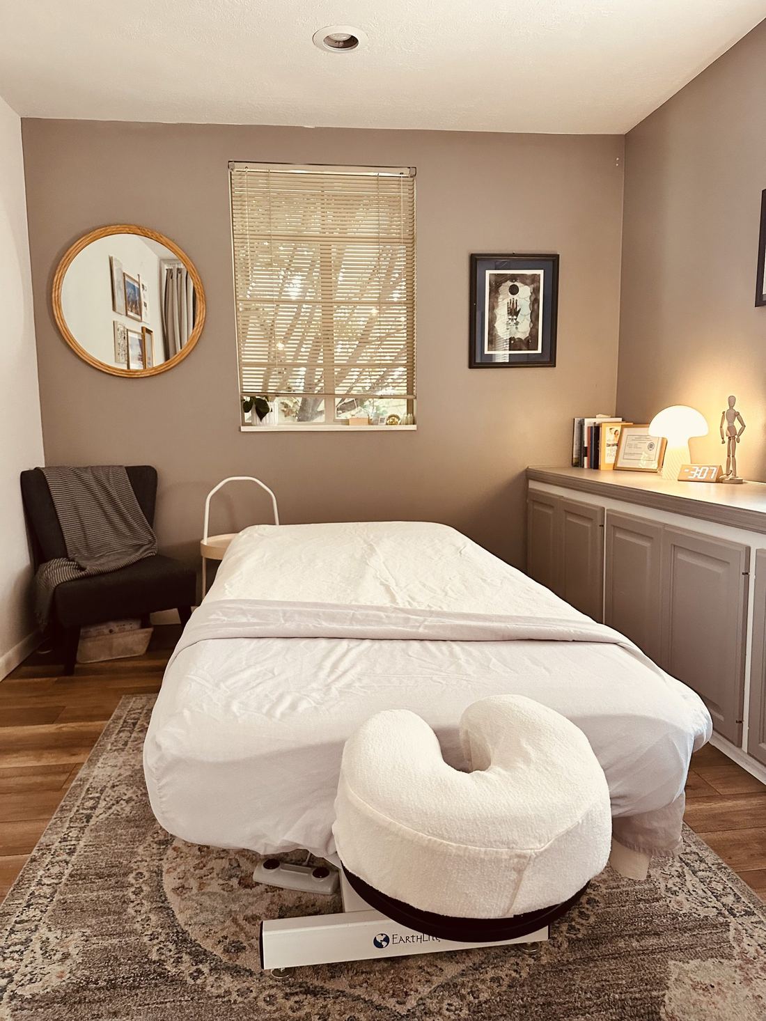 Calm, private treatment room at Salt Lake Orthopedic Massage Therapy inside Flow Acupuncture